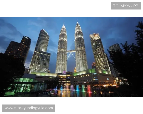 吉隆坡云顶缆车全攻略带你轻松体验云顶高原的绝美风光与刺激娱乐项目